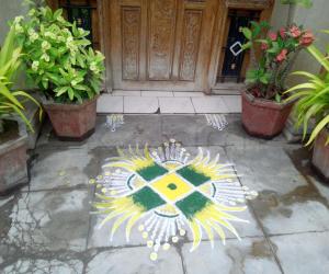 Rangoli: Thursday kolam!